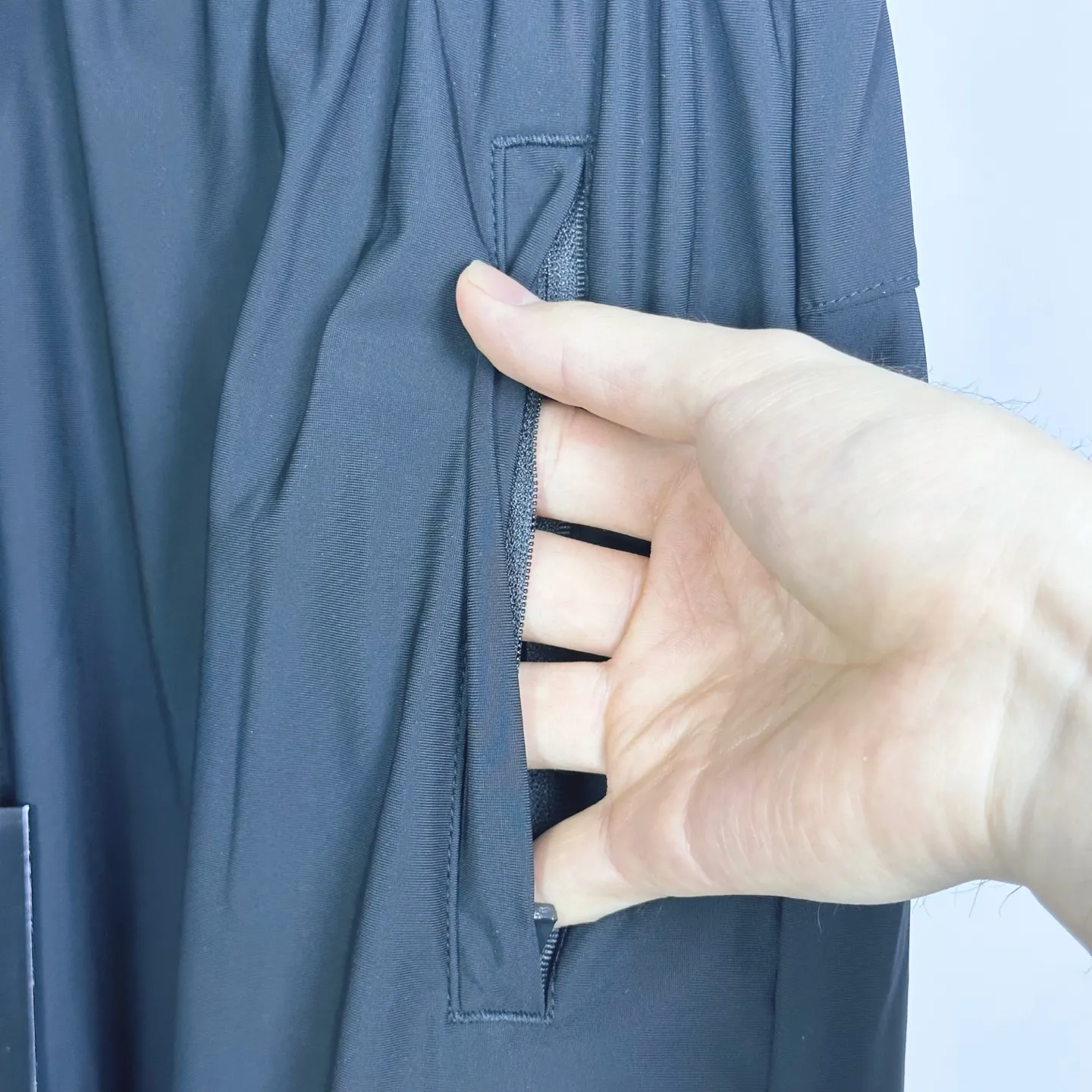：MZ 11 ARC’TERYX Same Style ， ‘ ’， ， ， ， ， ， ， F 0 ， Breathable ， 。 ， ， ， ， ， ， ， 。 ， ， Lightweight ！ Size：S-XL